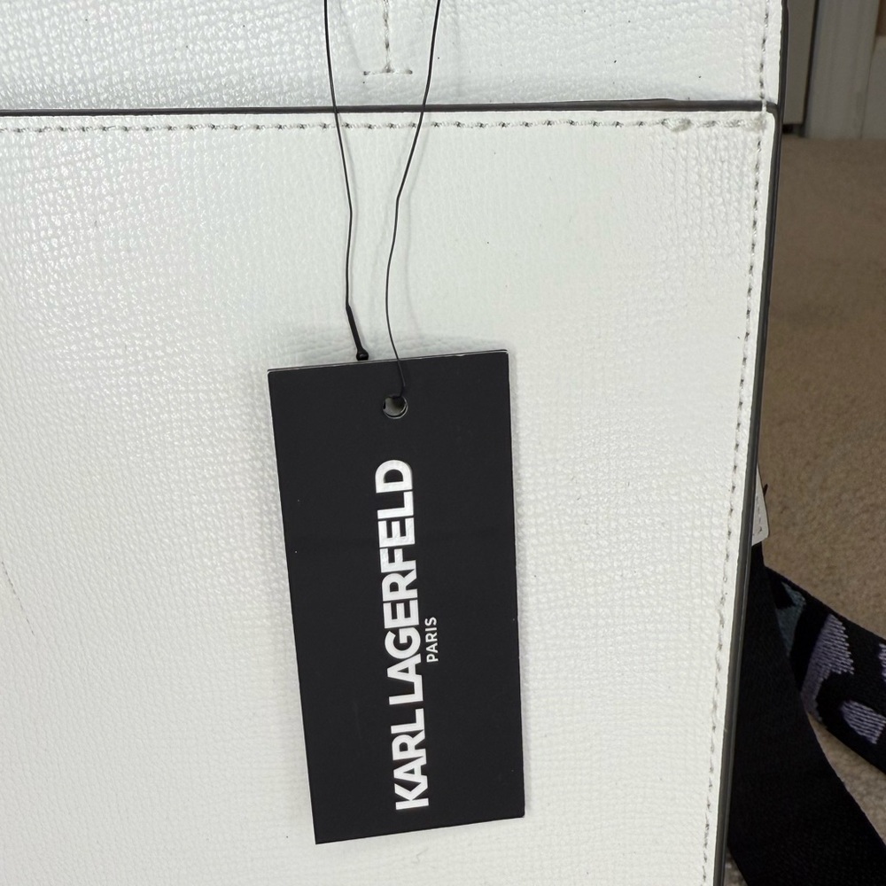 NWT Karl Lagerfeld Paris Maybelle Crossbody Bag White Faux Leather Patch - Picture 6 of 11